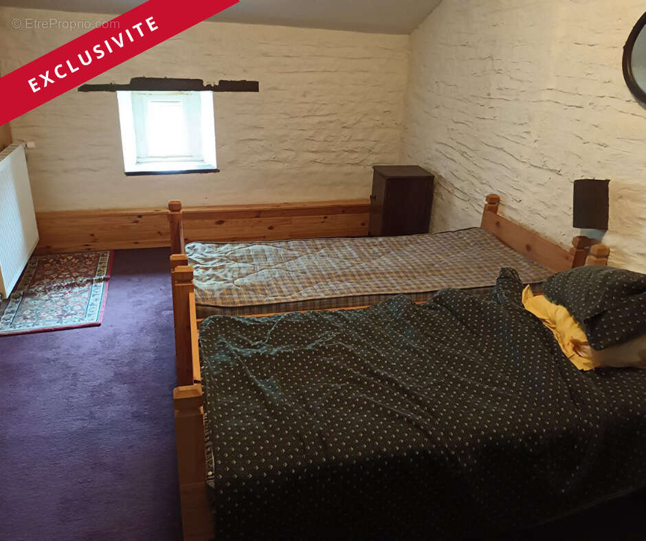 Maison à LA CHAPELLE-BATON