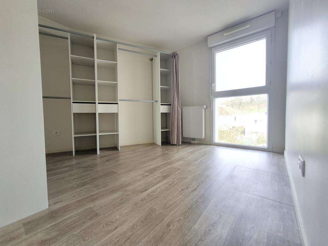 Appartement à BILLERE