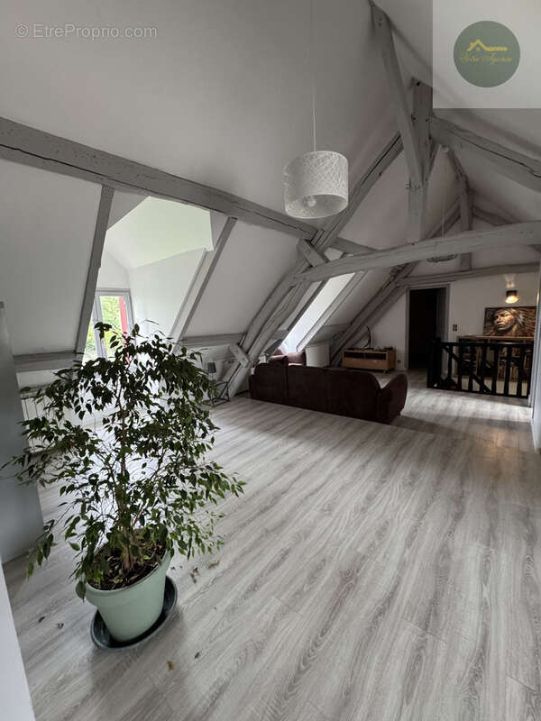 Maison à VOULX