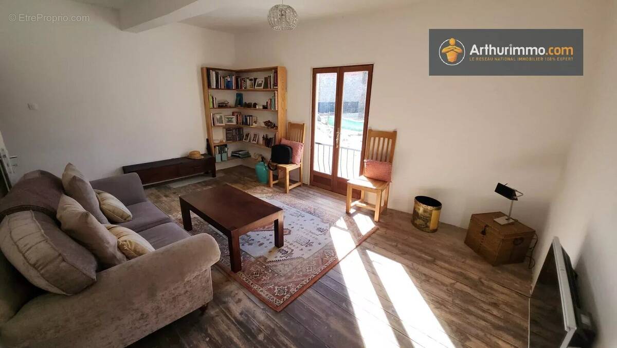 Maison à SAINTE-COLOMBE-SUR-L&#039;HERS