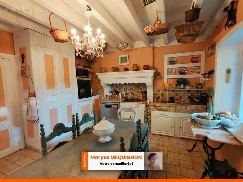 Maison à LE BRUGERON