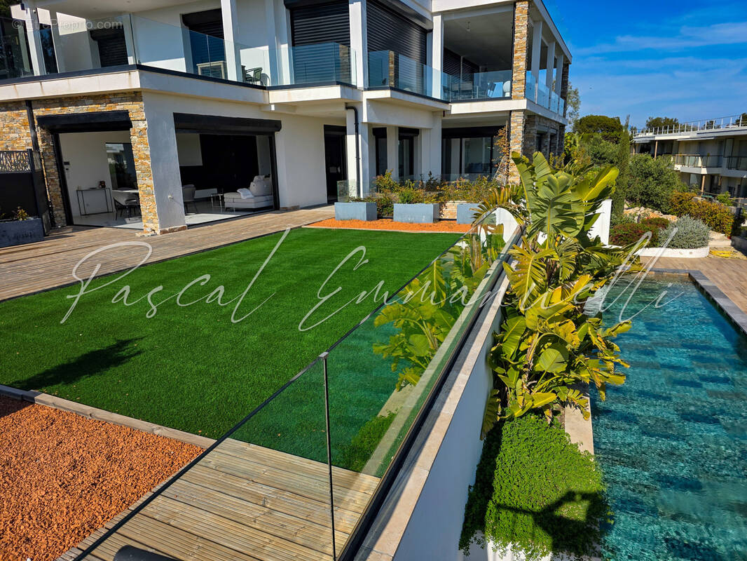 Appartement à VILLENEUVE-LOUBET