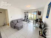 Appartement à PINS-JUSTARET