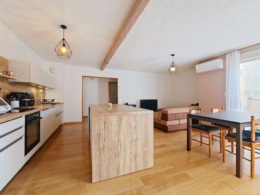 Appartement à GIERES