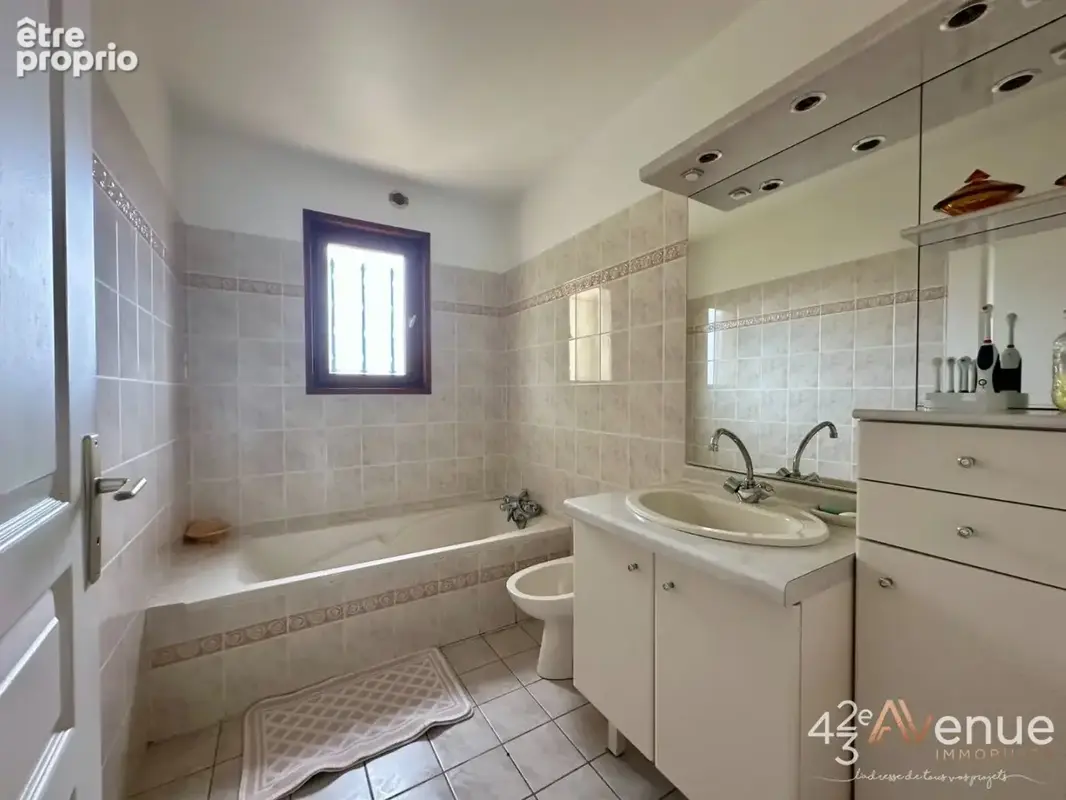Maison 6 pièces 143 m² à vendre à Beauzac (43590) - photo 8