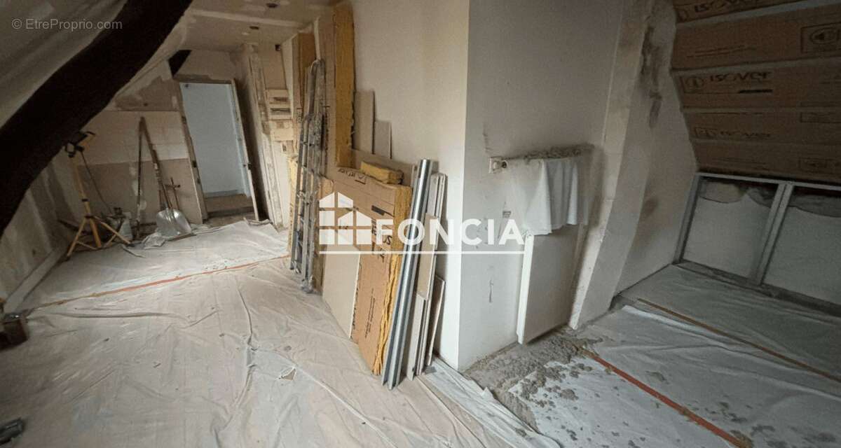 Appartement à SAINT-CYR-SUR-LOIRE