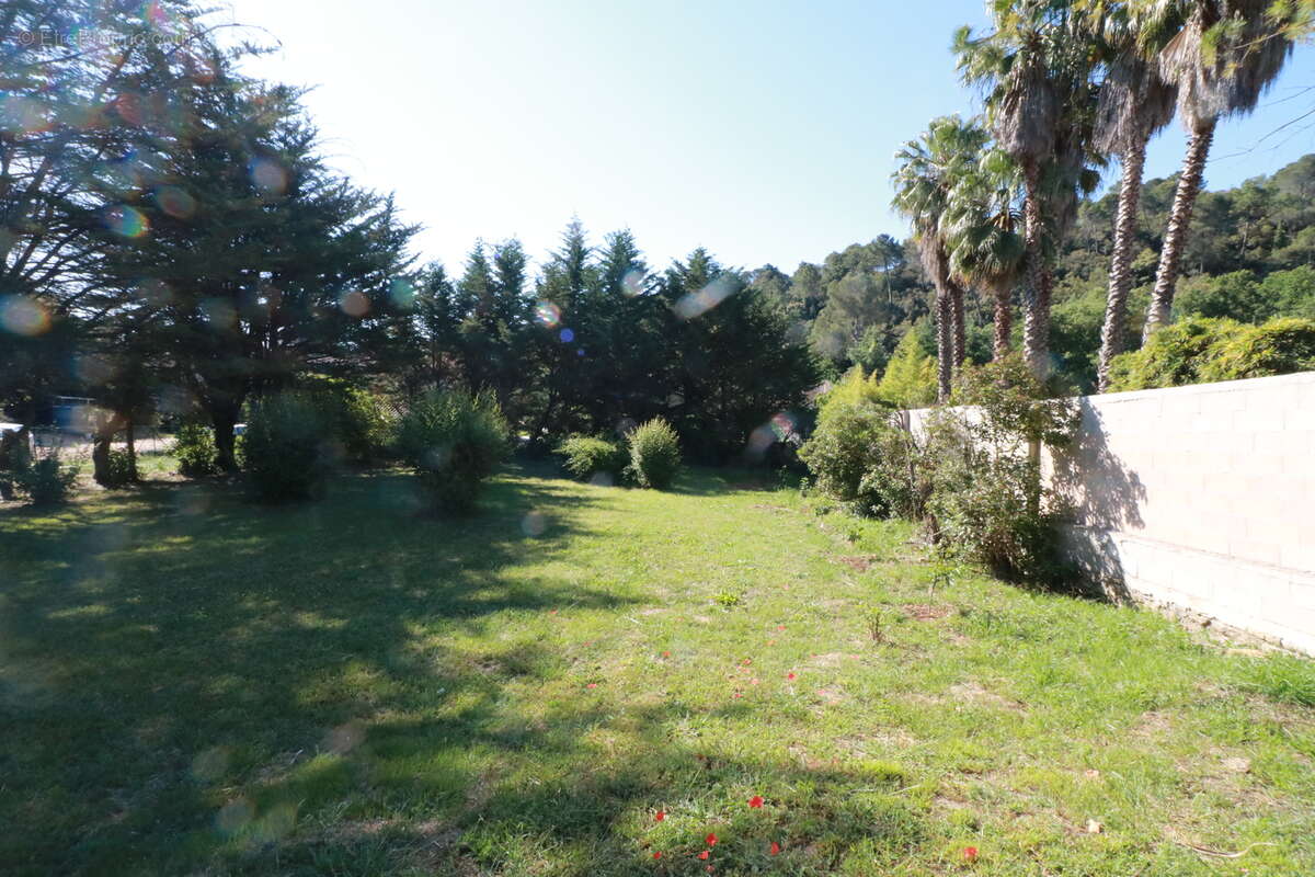 Maison à VALBONNE