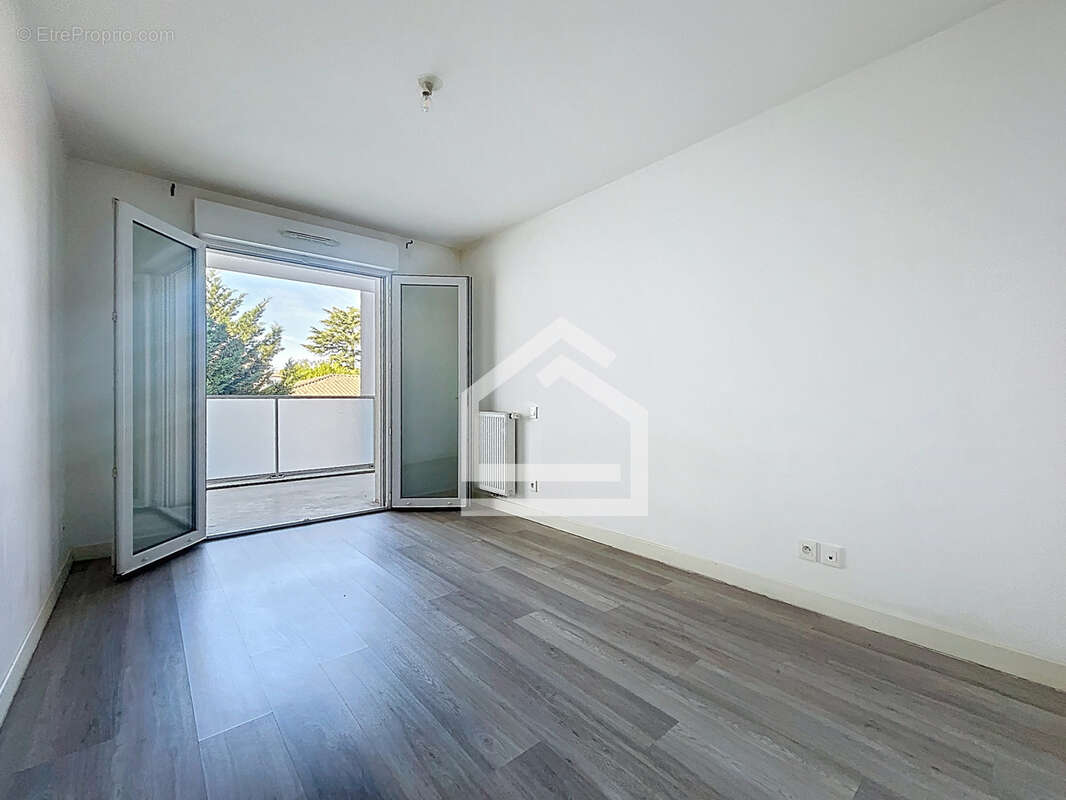 Appartement à VILLENAVE-D'ORNON