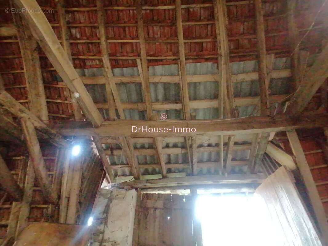 Maison à BIARS-SUR-CERE