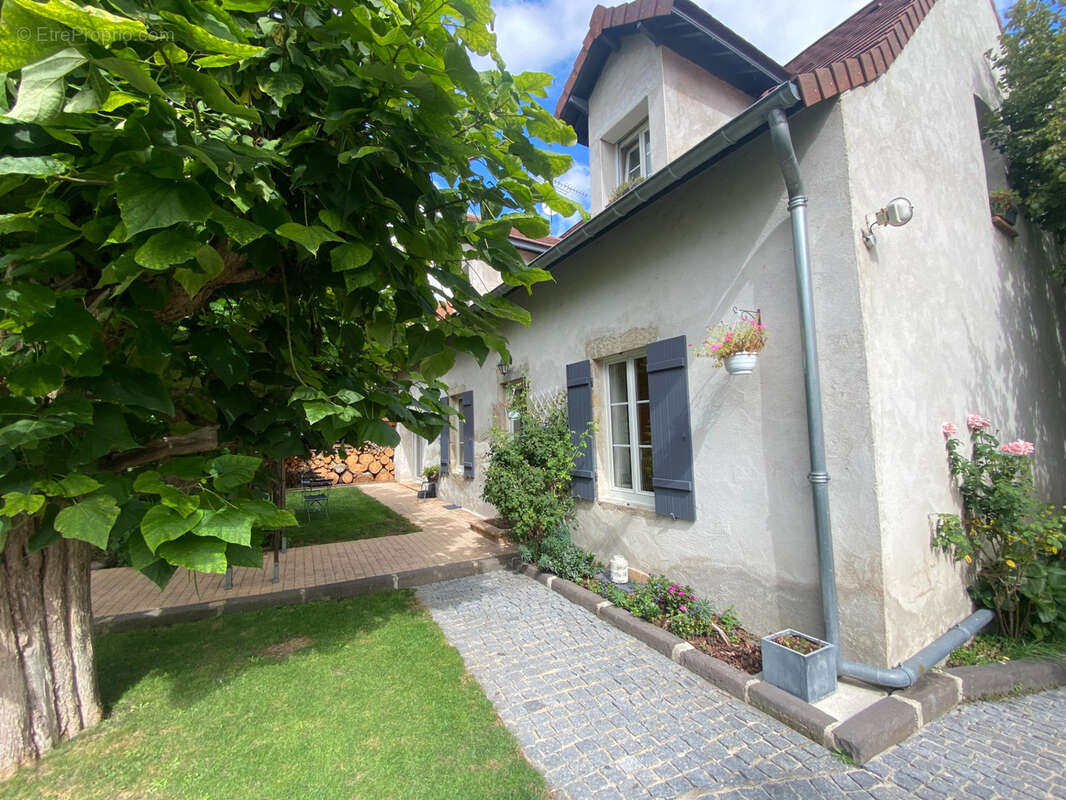 Maison à BELLERIVE-SUR-ALLIER