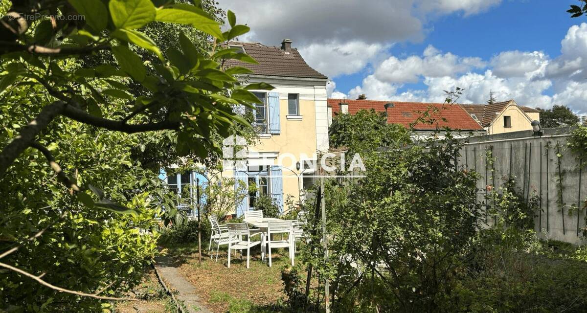 Maison à VILLENEUVE-SAINT-GEORGES