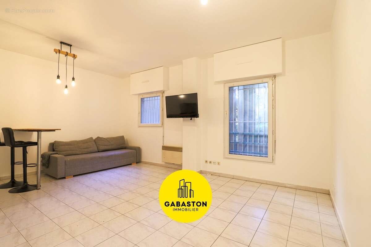 Appartement à MARSEILLE-8E