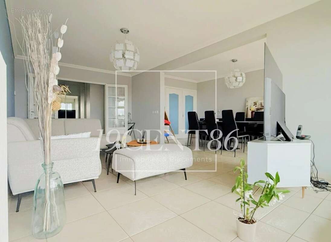 Appartement à LYON-8E