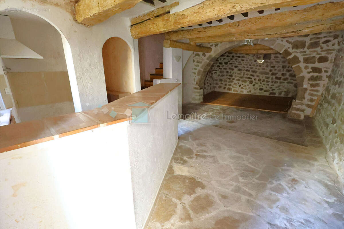 Maison Fayence 7 pièce(s) 180 m² en deux habitations - photo 4