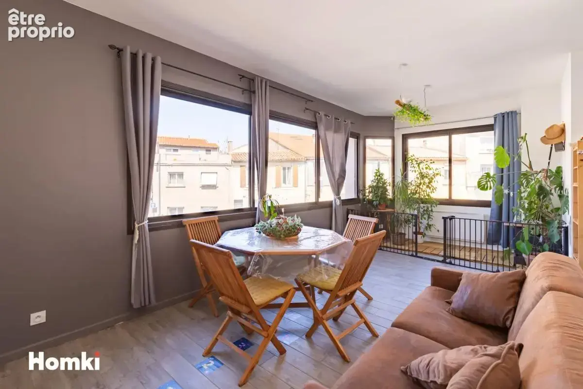 Appartement T4 de 97 m² à Narbonne 11100, Avenue des Cévennes - photo 3