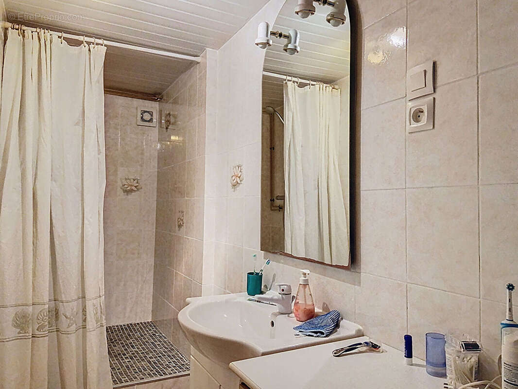 Maison à GIRONCOURT-SUR-VRAINE