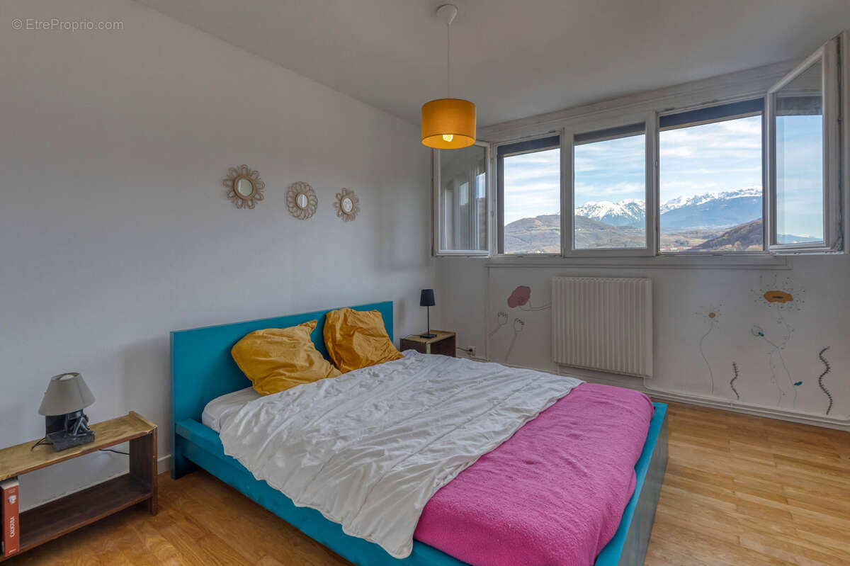 Appartement à ECHIROLLES
