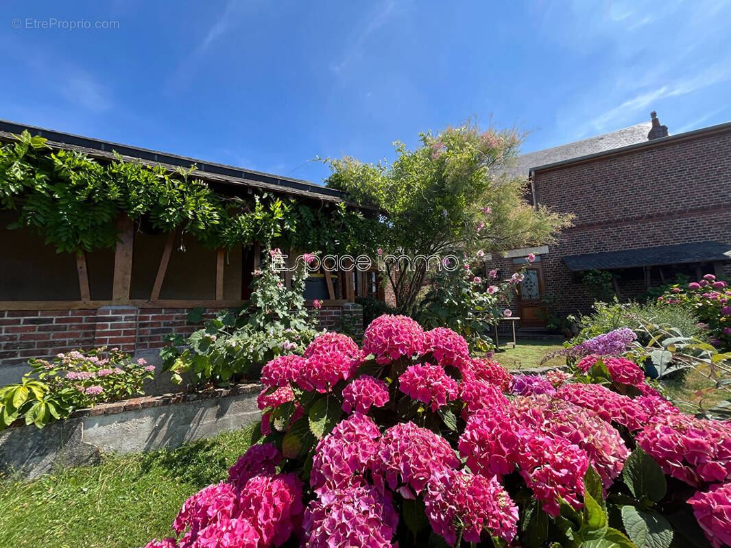 Maison à MONTVILLE