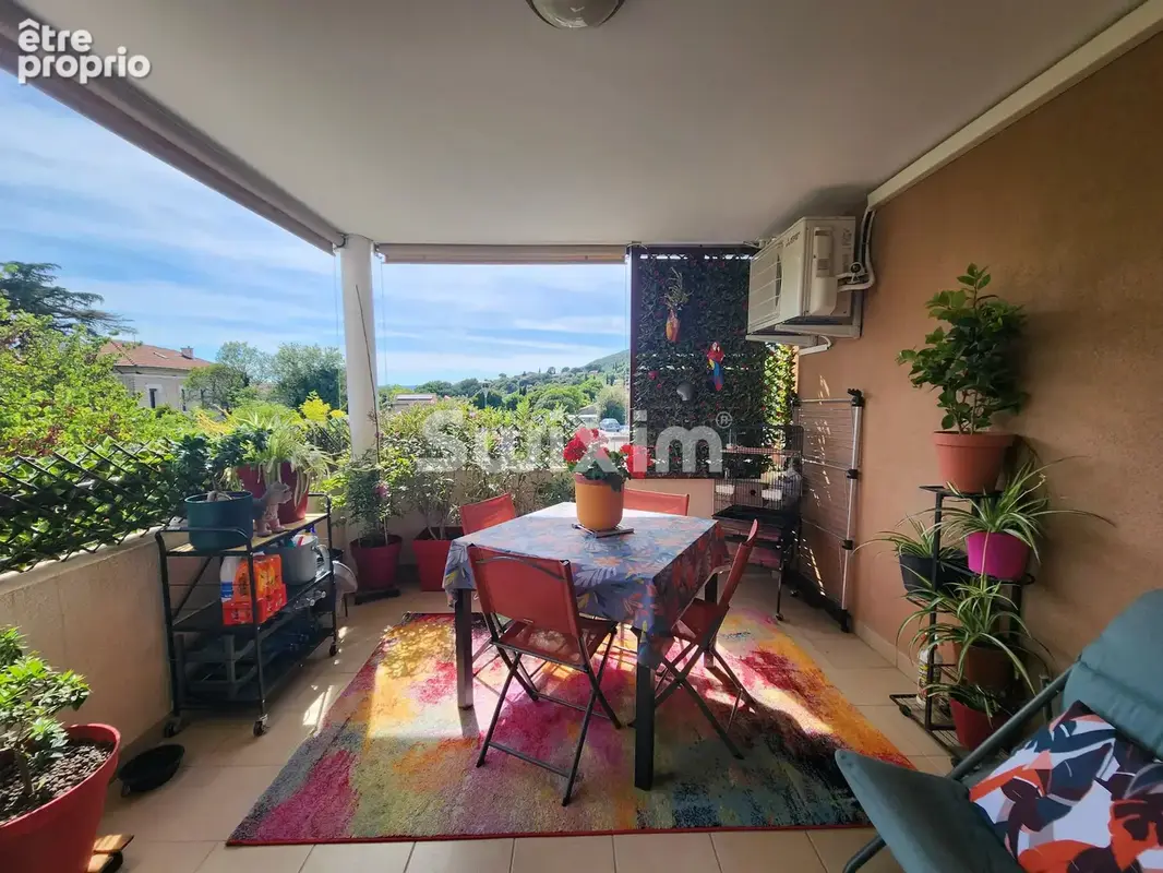 Bel appartement F3 avec terrasse et place de parking - photo 2