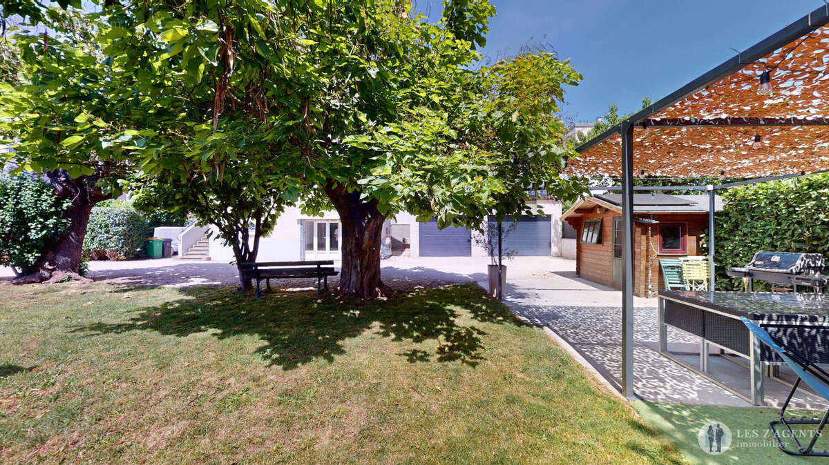 Appartement à SAINT-MARTIN-D'HERES