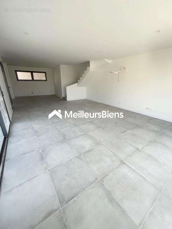 Villa de 130 m2 avec jardin - photo 3