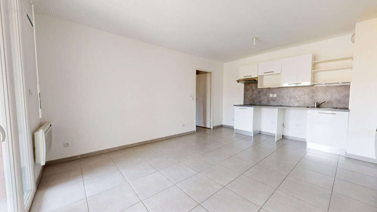Appartement à MARSEILLE-15E