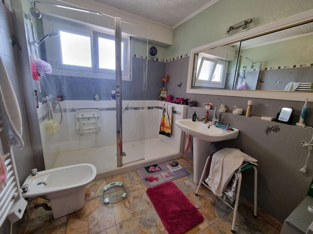 Photo 9 - Maison à GUEUGNON