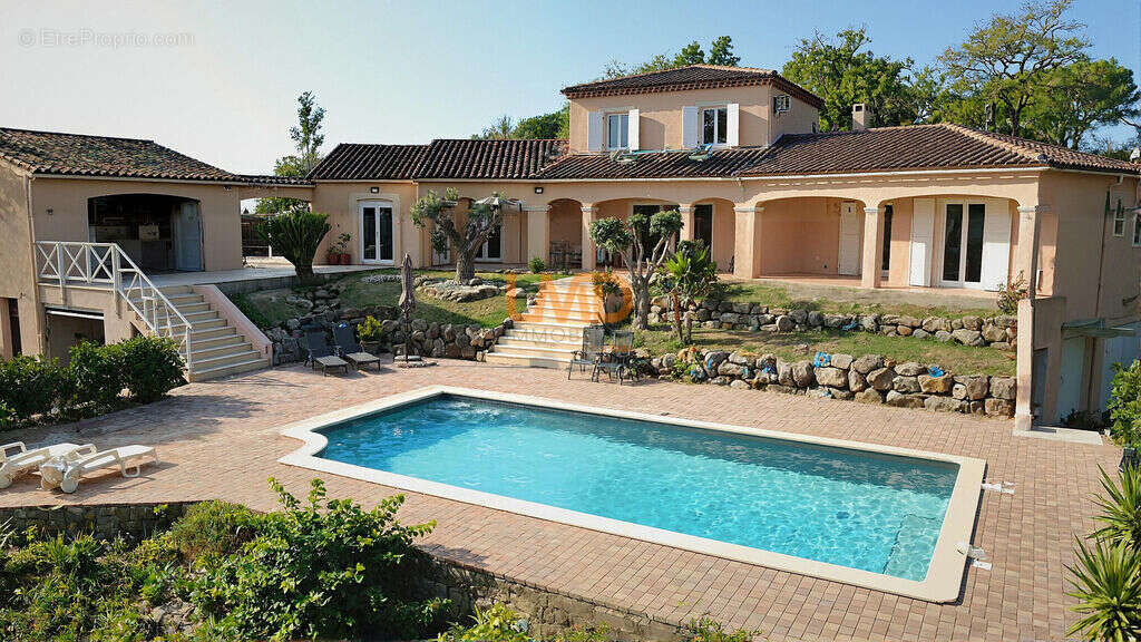 Maison familiale avec piscine, studio indépendant – Draguignan - photo 3