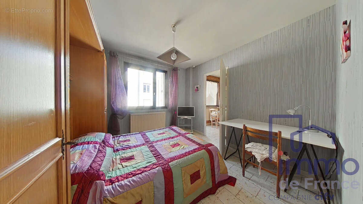 Appartement à SAINT-ETIENNE