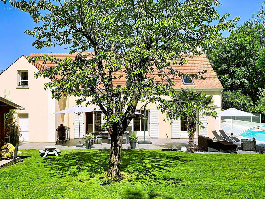 Maison à MAULE