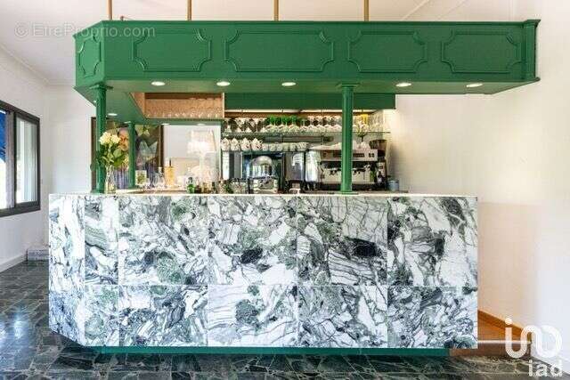 Photo 6 - Commerce à LES ISSAMBRES