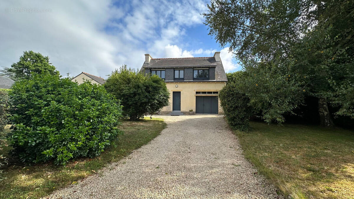Maison à PLEUVEN