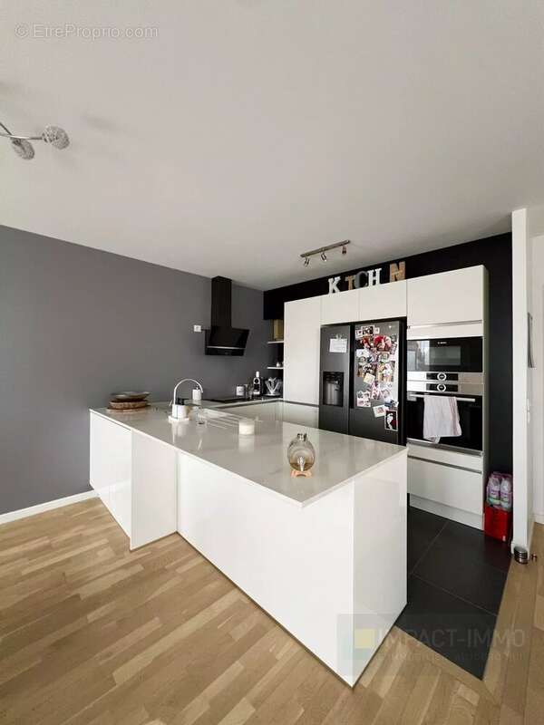 EXCLUSIVITÉ - Appartement 3 pièces, étage élevé avec terrasse - FRANCO SUISSE 2018 - photo 5