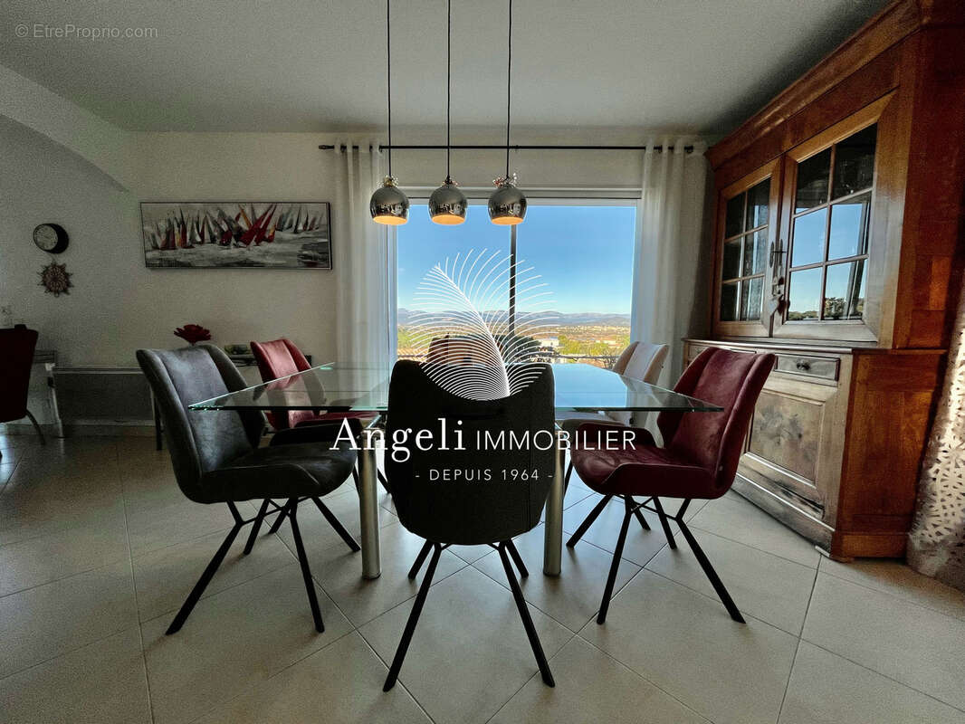 Saint aygulf : villa avec belle vue degagee - photo 8