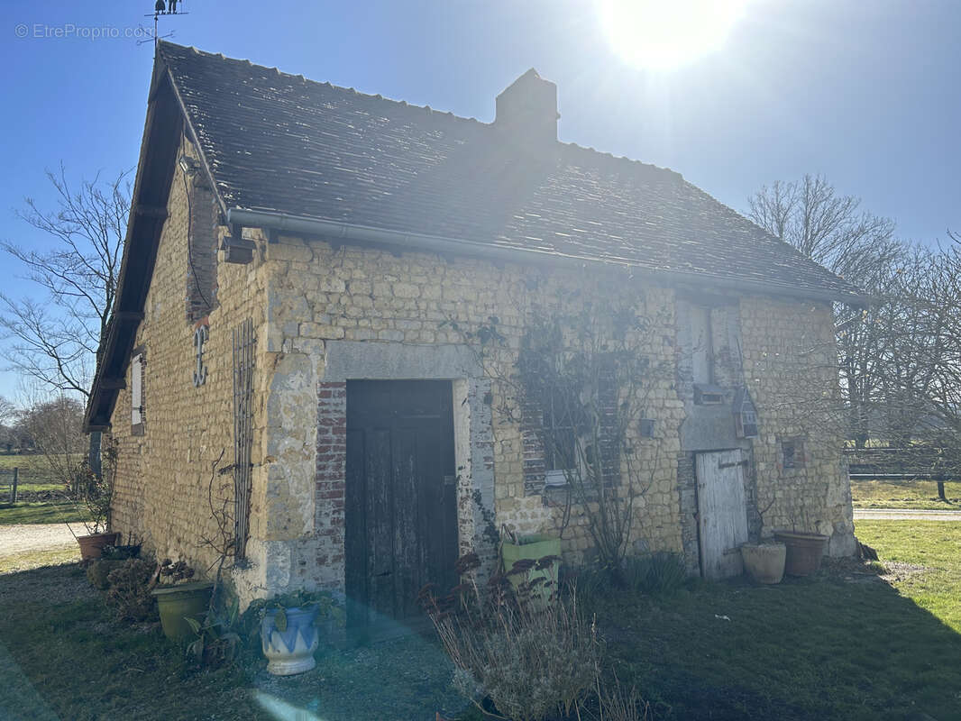 Maison à LE MELE-SUR-SARTHE