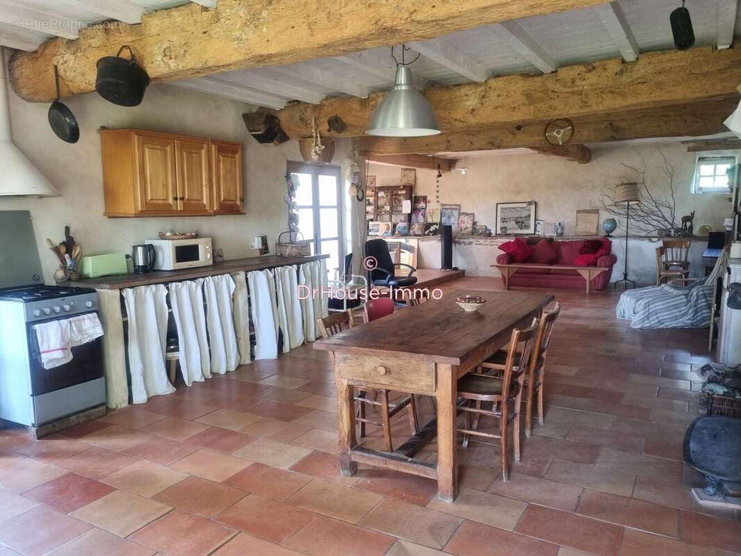 Maison 330 m² à Rabastens  - photo 15