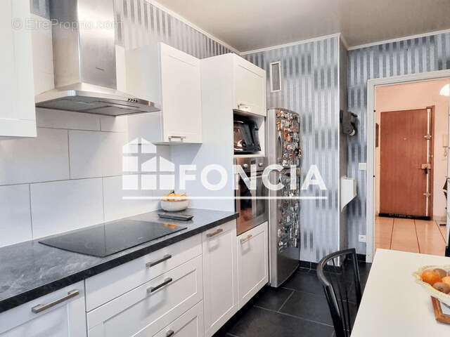 Appartement à LE PLESSIS-BOUCHARD