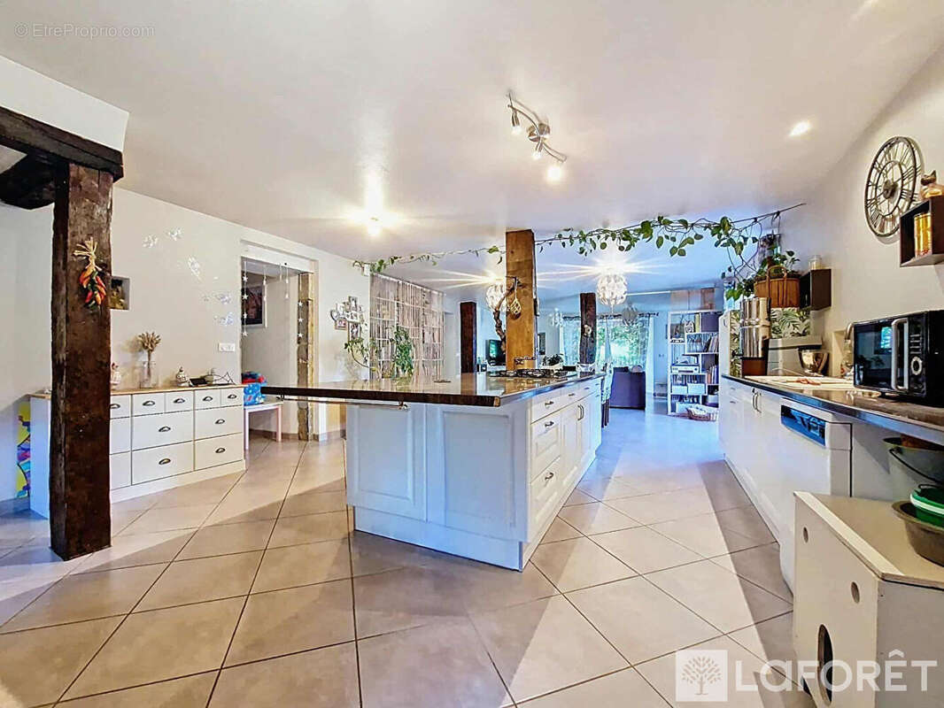 Maison à HYEMONDANS