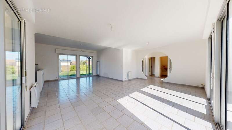 Maison à SAINT-MARS-DU-DESERT