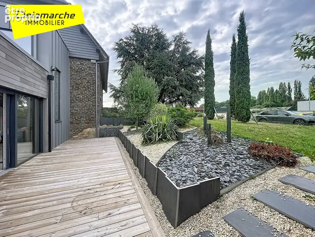 Propriété 7 pièces 5 chambres  avec piscine couverte  dépendances et terrain à Grandparigny (50600) - photo 16