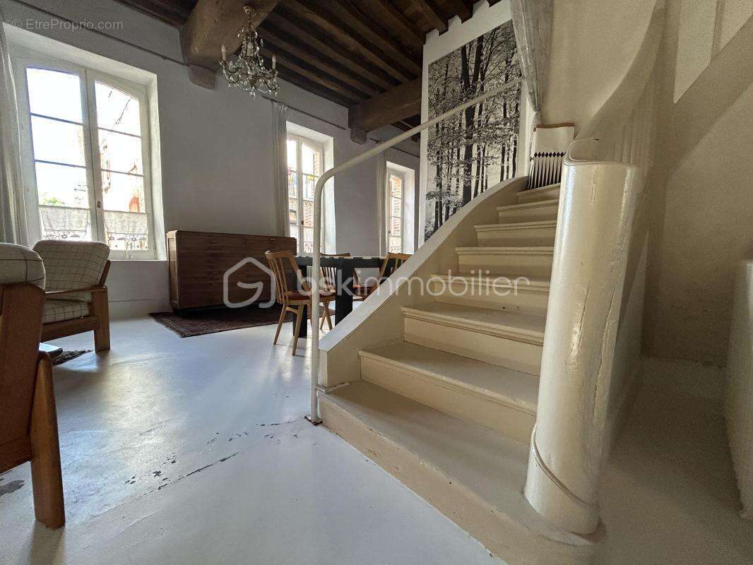 Maison à JOIGNY