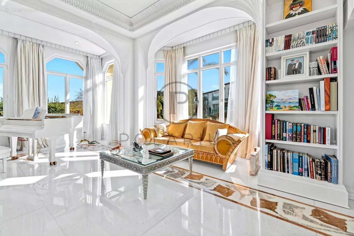 Maison à ANTIBES
