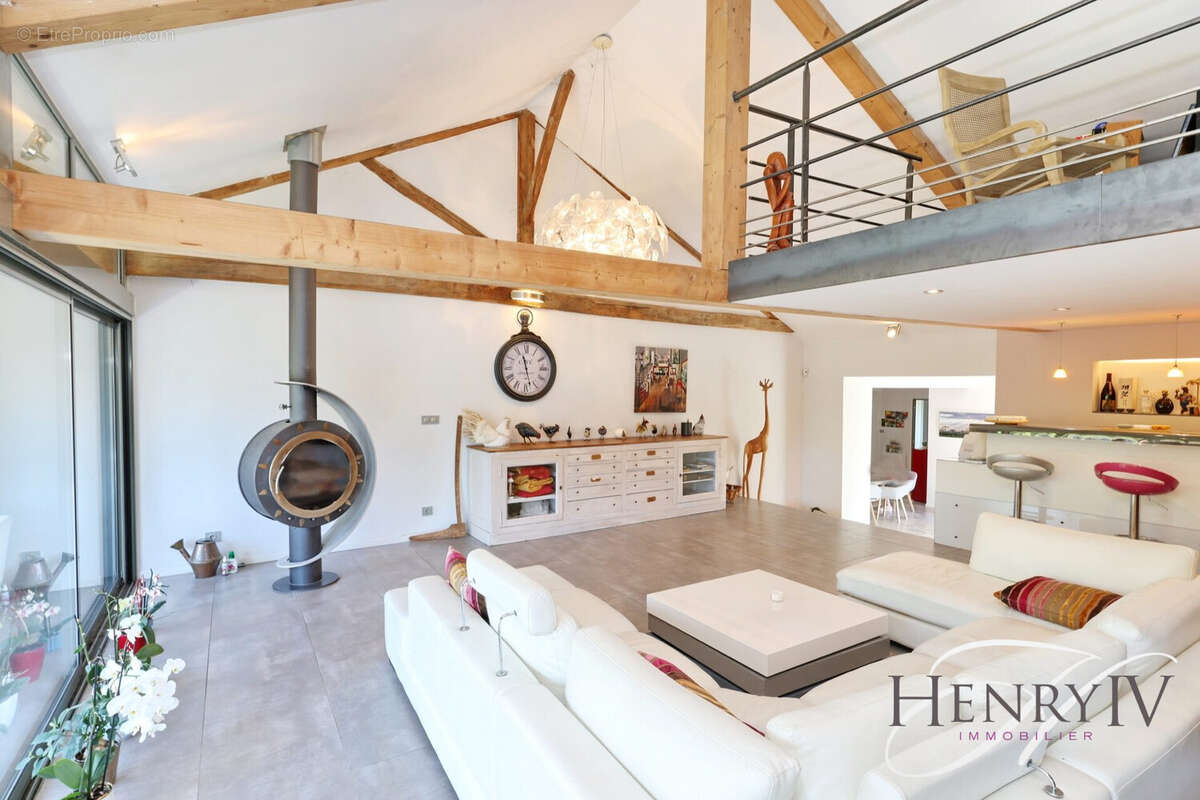 Maison à MONTBONNOT-SAINT-MARTIN