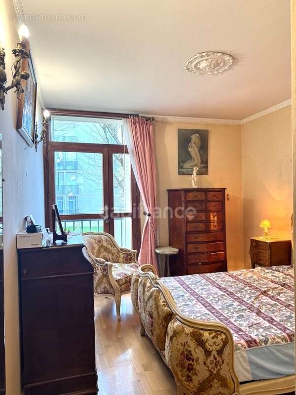 Appartement à vendre, 5 pièces, de 86 m² pour une famille qui aime l'espace ou pour un bel investissement locatif - photo 10