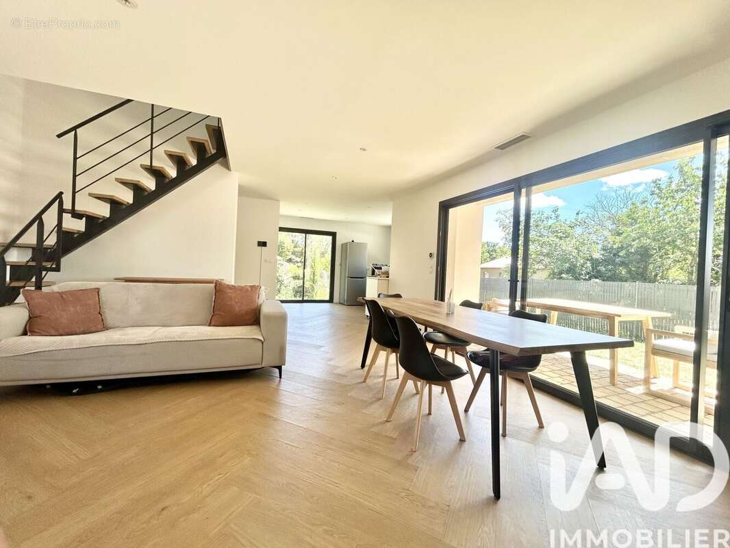 Maison 120 m² à Noe  - photo 2