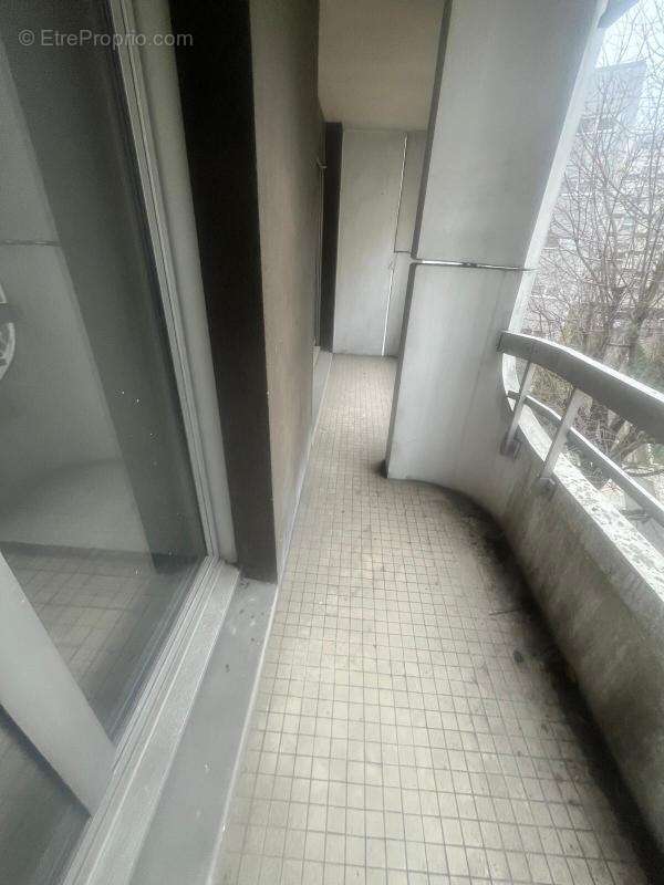 Appartement à PARIS-19E