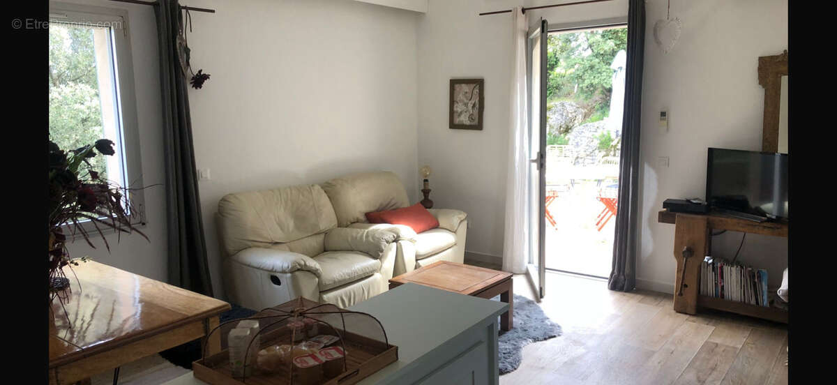 Maison à GREOUX-LES-BAINS