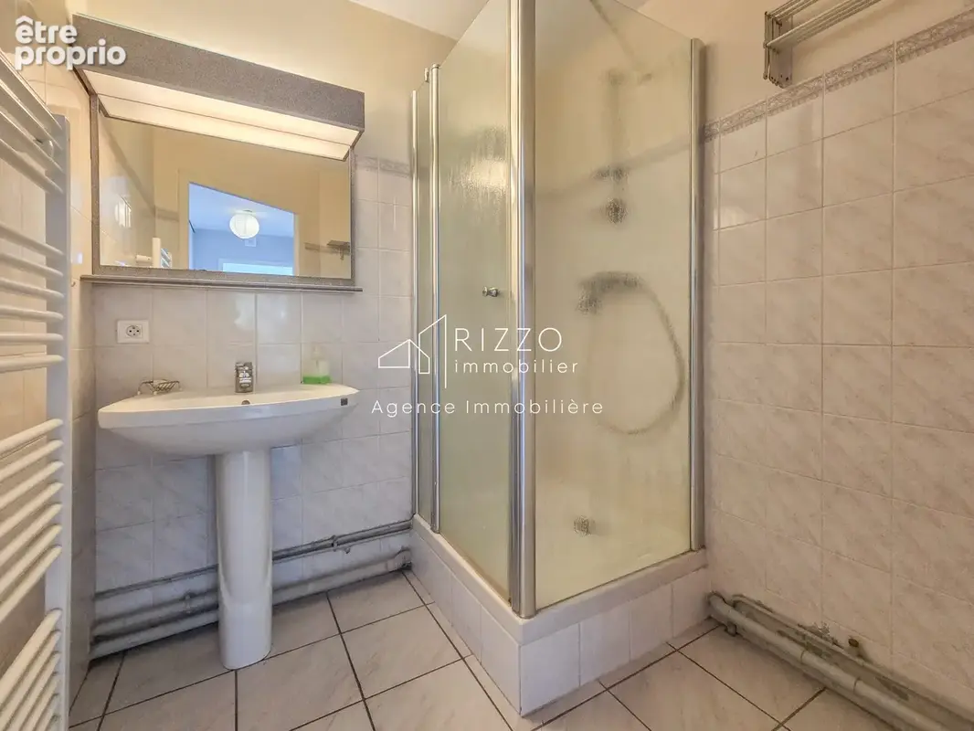 T2 situé rue des alpins - photo 10