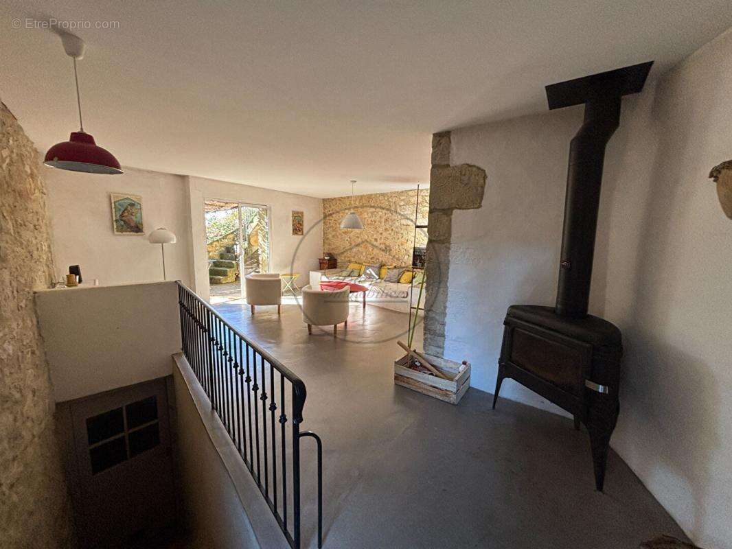 Maison à BESSAS