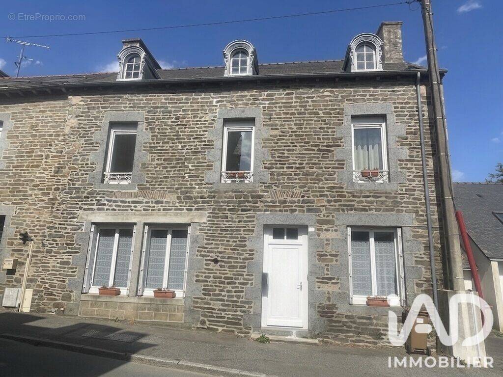 Photo 1 - Maison à PLENEE-JUGON